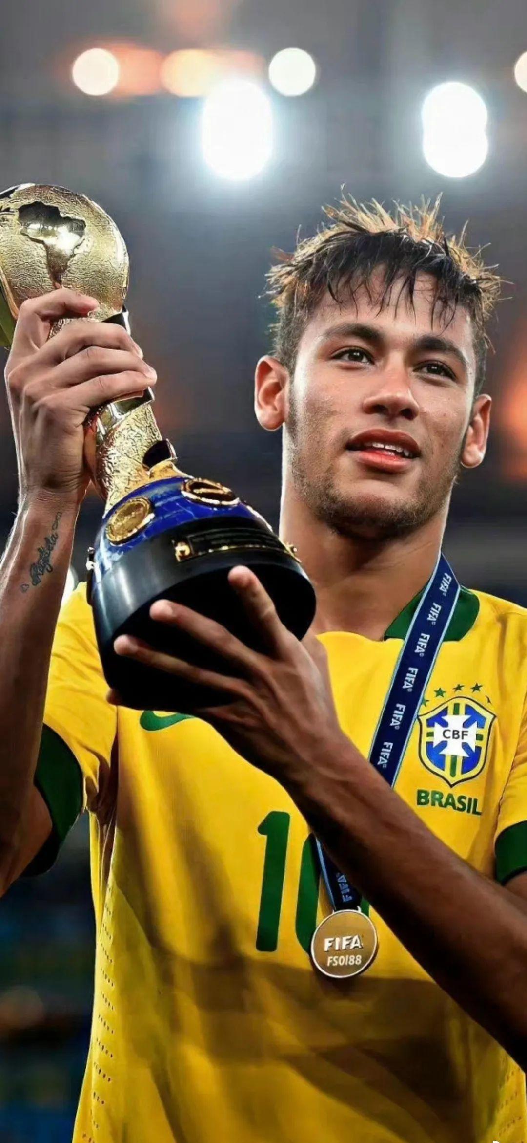 三强鼎立 三强鼎立