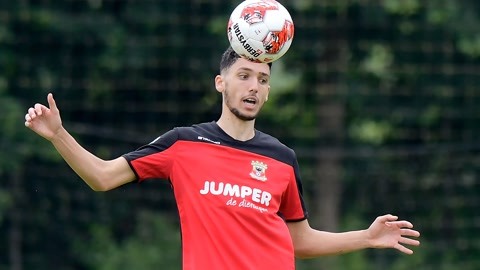 为体育迷们 为体育迷们