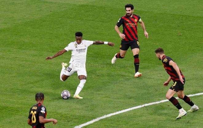 略显紧张 略显紧张